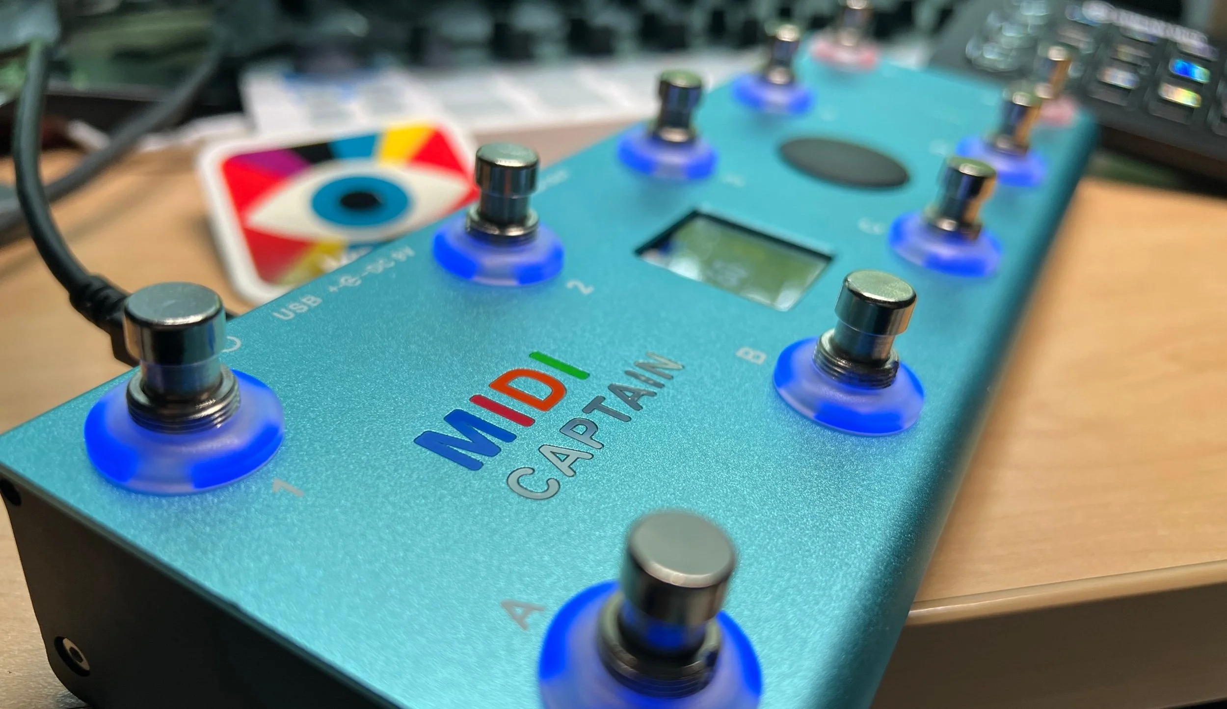 Recipe: MIDI Captain Foot Pedal + Visibox — Spaceage